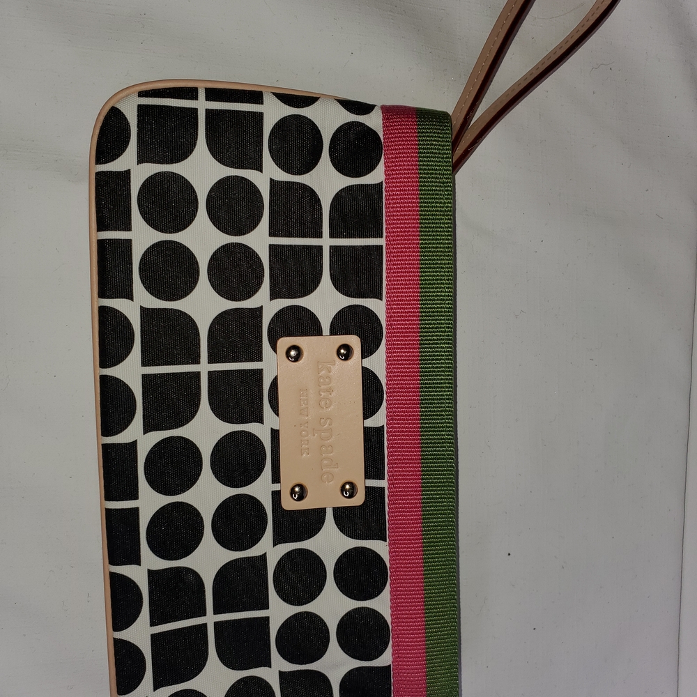 Kate Spade Black and White Wristlet